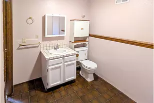 1818 NE Todd St, Roseburg, OR 97470 - Photo 17