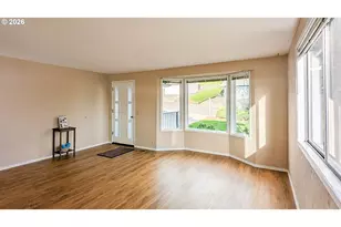 1818 NE Todd St, Roseburg, OR 97470 - Photo 5