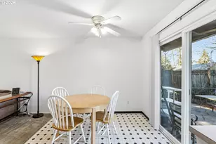 11757 SE Ankeny St, Portland, OR 97216 - Photo 11