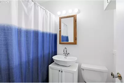 11757 SE Ankeny St, Portland, OR 97216 - Photo 19