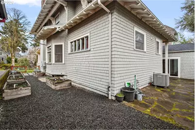 2216 NE 21st Ave, Portland, OR 97212 - Photo 41