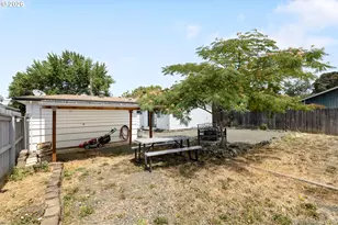 2735 W Sherwood Ave, Roseburg, OR 97471 - Photo 45