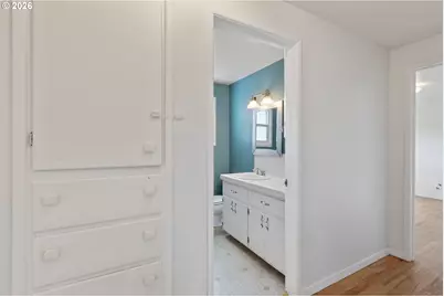 2735 W Sherwood Ave, Roseburg, OR 97471 - Photo 29