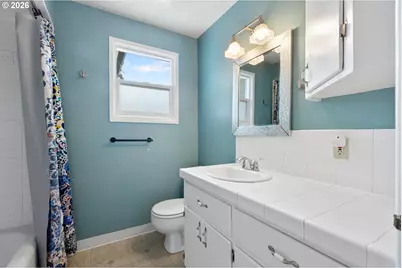 2735 W Sherwood Ave, Roseburg, OR 97471 - Photo 31