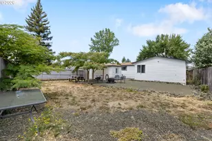 2735 W Sherwood Ave, Roseburg, OR 97471 - Photo 43