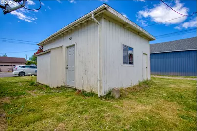 1891 Dogwood Ave, Reedsport, OR 97467 - Photo 21