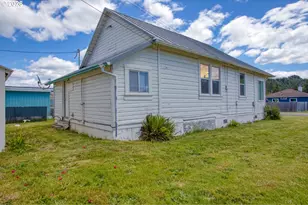 1891 Dogwood Ave, Reedsport, OR 97467 - Photo 5
