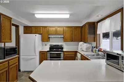 1960 40th St, Florence, OR 97439 - Photo 23