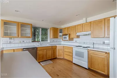 620 S Falcon St, Rockaway Beach, OR 97136 - Photo 13