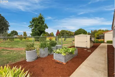 1617 N Johnson Dr, Newberg, OR 97132 - Photo 25