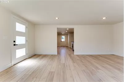 439 T St, Springfield, OR 97477 - Photo 3
