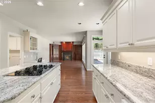 3658 NW Loriann Dr, Portland, OR 97229 - Photo 19