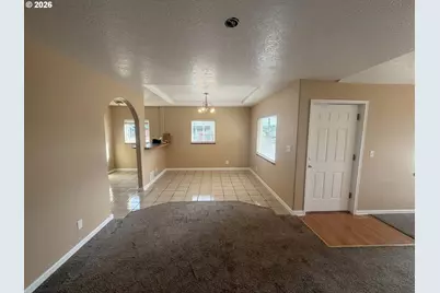 825 Yale Ave, Gladstone, OR 97027 - Photo 11