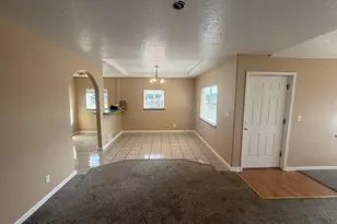 825 Yale Ave, Gladstone, OR 97027 - Photo 11