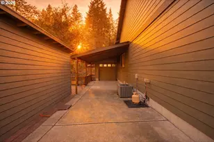 33015 School St, Rainier, OR 97048 - Photo 9