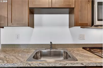 7545 N Olin Ave #201, Portland, OR 97203 - Photo 11