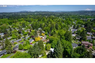 2700 Underhill Ln, West Linn, OR 97068 - Photo 9