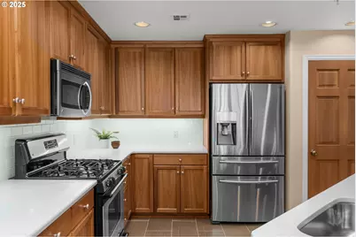 4873 NW Promenade Ter #122, Portland, OR 97229 - Photo 13