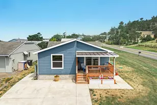 1700 NW Westward Ho St, Waldport, OR 97394 - Photo 3