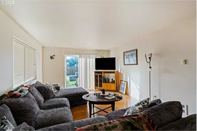 837 Blanco Ave, Coos Bay, OR 97420 - Photo 23