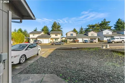 837 Blanco Ave, Coos Bay, OR 97420 - Photo 15