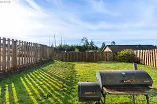 837 Blanco Ave, Coos Bay, OR 97420 - Photo 11