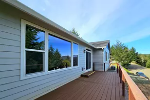 98205 Sunforest Ct, Brookings, OR 97415 - Photo 7