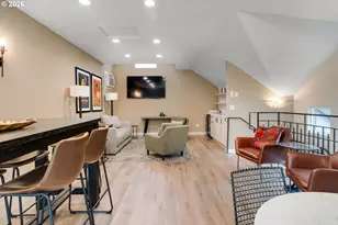 4000 Carman Dr, Lake Oswego, OR 97035 - Photo 29