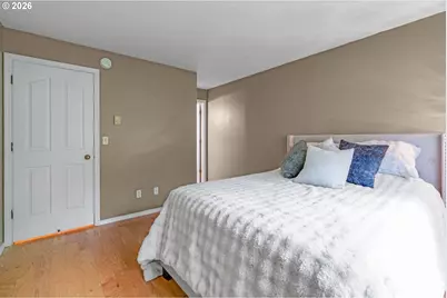 4000 Carman Dr #60, Lake Oswego, OR 97035 - Photo 17