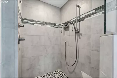 6925 SW Heath Pl, Beaverton, OR 97008 - Photo 13
