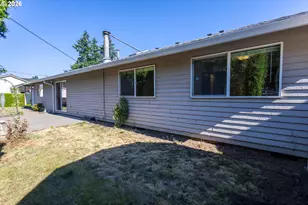 17036 SE Salmon St, Portland, OR 97233 - Photo 7