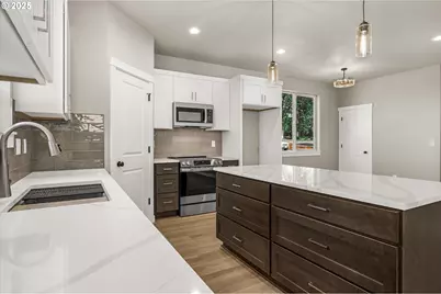 85 NW Mawrcrest Ave, Gresham, OR 97030 - Photo 17