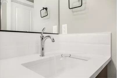 85 NW Mawrcrest Ave, Gresham, OR 97030 - Photo 35