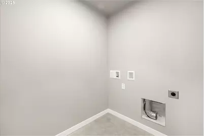 85 NW Mawrcrest Ave, Gresham, OR 97030 - Photo 41