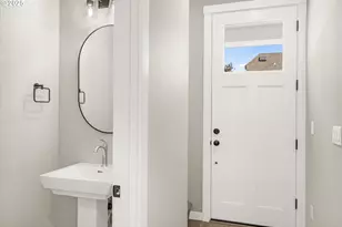 85 NW Mawrcrest Ave, Gresham, OR 97030 - Photo 7