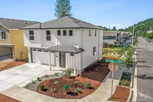 85 NW Mawrcrest Ave, Gresham, OR 97030 - Photo 3