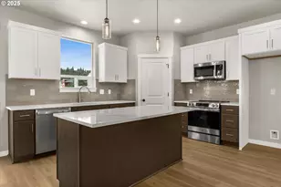 85 NW Mawrcrest Ave, Gresham, OR 97030 - Photo 9