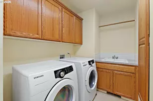 1981 C J Way S, Salem, OR 97306 - Photo 37