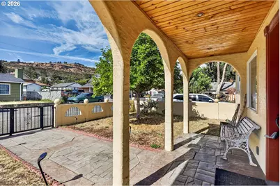 2017 W 9th Pl, The Dalles, OR 97058 - Photo 45