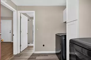 2017 W 9th Pl, The Dalles, OR 97058 - Photo 31