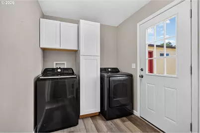 2017 W 9th Pl, The Dalles, OR 97058 - Photo 35