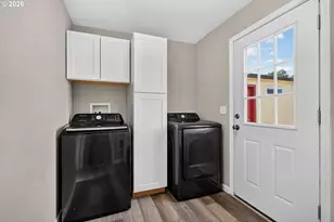 2017 W 9th Pl, The Dalles, OR 97058 - Photo 35