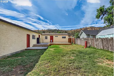 2017 W 9th Pl, The Dalles, OR 97058 - Photo 41