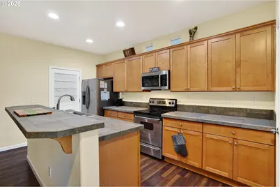 1844 SE Water Lily St, Hillsboro, OR 97123 - Photo 11