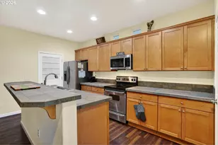 1844 SE Water Lily St, Hillsboro, OR 97123 - Photo 11