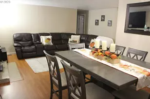 332 S Tarrybrooke Dr, Cornelius, OR 97113 - Photo 25