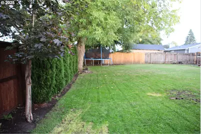 332 S Tarrybrooke Dr, Cornelius, OR 97113 - Photo 5