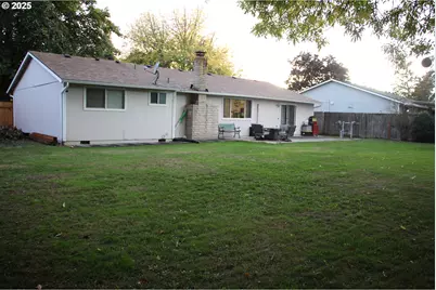 332 S Tarrybrooke Dr, Cornelius, OR 97113 - Photo 7