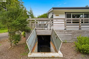 202 S Quadrant St, Rockaway Beach, OR 97136 - Photo 43