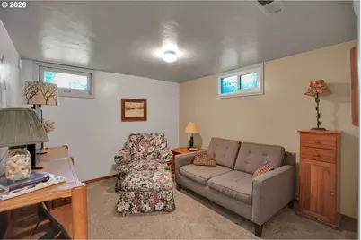 2146 N Holly St, Canby, OR 97013 - Photo 27